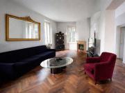 Esclusiva villa di 400 mq in vendita Via Cesare...