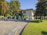 Prestigiosa villa di 459 mq in vendita, Via Monte Santo,...