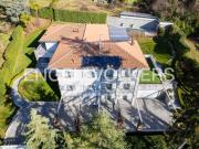 Esclusiva villa di 537 mq in vendita Tradate, Lombardia