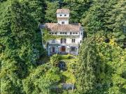 Esclusiva villa di 890 mq in vendita Via Sempione sud...