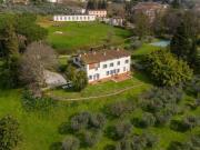 Esclusiva villa di 900 mq in vendita via fillungo, 58,...