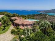 Prestigiosa villa di 600 mq in affitto, Porto Cervo, Italia