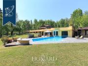 Prestigiosa villa di 700 mq in vendita Agrate Conturbia,...