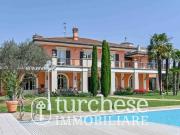 Prestigiosa villa di 583 mq in vendita Via 2 Giugno, 6,...