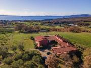 Esclusiva villa in vendita Via di Monterosi, Trevignano... Esclusiva villa in vendita Via di Monterosi, Trevignano...