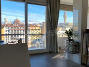 Esclusivo attico panoramico in affitto sul Lungarno