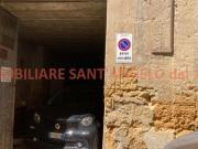 Esclusivo magazzino in via Giambertone,12 Zona Posta Vecchia