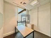 Escritório para aluguel possui 295 metros quadrados em...