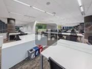 Escritório para aluguel tem 825 metros quadrados em...