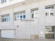 Espaço Comercial junto a Estação de Benfica