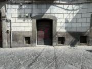 Esercizio commerciale in affitto a Gragnano
