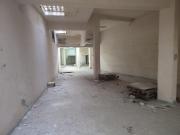 Esercizio commerciale in affitto a Napoli