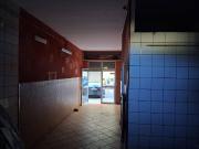 Esercizio commerciale in affitto a Napoli