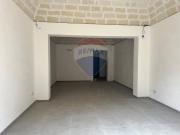 Esercizio commerciale in affitto a Trapani