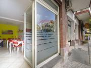 Esercizio commerciale in vendita a Acireale