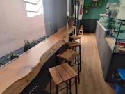 Esercizio commerciale in vendita a Genova