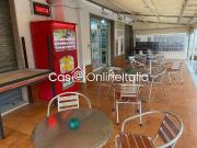 Esercizio commerciale in vendita a Melilli