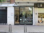 Esercizio commerciale in vendita a Napoli