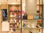 Esercizio commerciale in vendita a Pomezia