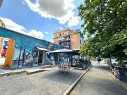 Esercizio commerciale in vendita a Roma