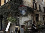 Esercizio commerciale in vendita a Roma