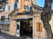 Esercizio commerciale in vendita a Roma
