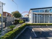 Esercizio commerciale in vendita a San Giovanni La Punta