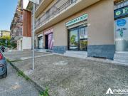 Esercizio commerciale in vendita a Segrate