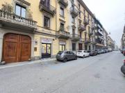 Esercizio commerciale in vendita a Torino