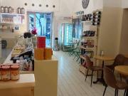 Esercizio commerciale in vendita a Trani