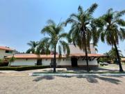 esidencia Campestre de Lujo con 1,005 m² de Terreno | El...