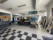 Espaço comercial com armazém