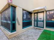 ESPAÇO COMERCIAL COM PROJETO APROVADO PARA HABITAÇÃO T2,...