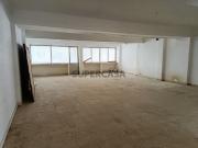 Espaço loja/ armazém de 210 m2 em Agualva Cacém