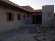 ESPAÇOSA CASA TÉRREA INACABADA DE PADRÃO MÉDIO ALTO