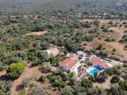 Espaçosa Moradia de Campo com Piscina, Anexo e Plano...