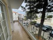 Espaçoso Apartamento com 3 Quartos Situado a uma Curta...