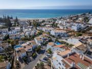 Espaçoso Apartamento T1 em Praia da Luz para venda – Uma...
