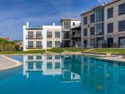 Espaçoso apartamento T3 com terraço privativo São...