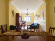 Espaçoso apartamento T3 em Campo de Ourique