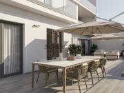 Espaçoso apartamento T3, parqueamentos e terraços, em...