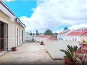 Espaçoso apartamento T4, terraço e parqueamento, em...