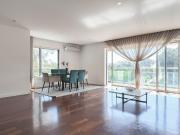 Espaçoso e luminoso T4, com 2 Suítes, 3 frentes, perto...