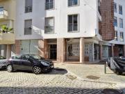 Espaçoso T2 com Terraço Privado no Centro de Faro