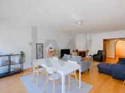 Espaçoso T3 em Massamá Norte, com óptima exposição solar