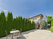 ESPACE LUMINEUX ET MEUBLÉ