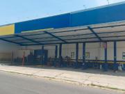 Espacio Comercial de 900m2 con Oficina en Renta Ubicada...
