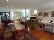 ¡Espacio, confort y estilo familiar además de piscina...