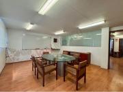 Espacio Versátil en Las Águilas – Ideal para Oficina o...