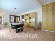 ESPACIOSA CASA CON DOS TERRAZAS Y GARAJE EN PLENO CENTRO